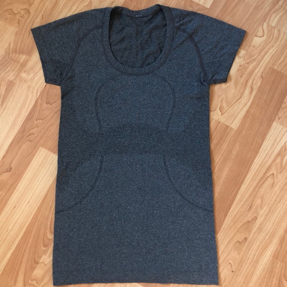 lululemon athletica Tops - Lululemon Athletica Swiftly Tech Running Shirt